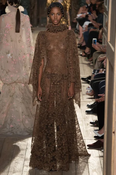 Look 39